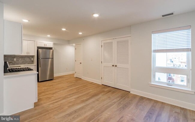 Photo - 1616 N Bailey St Unit 403