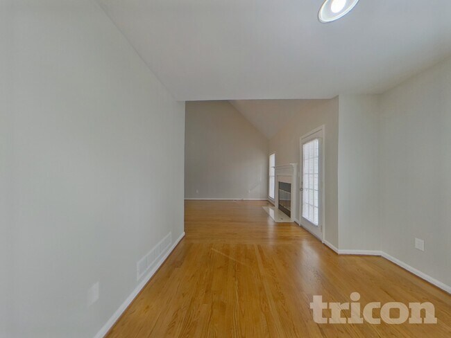 Photo - 3465 Canon Creek Dr