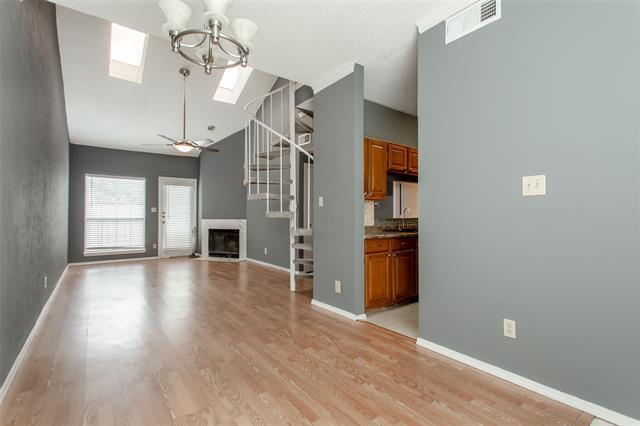 Photo - 7151 Gaston Ave Unidad 1105