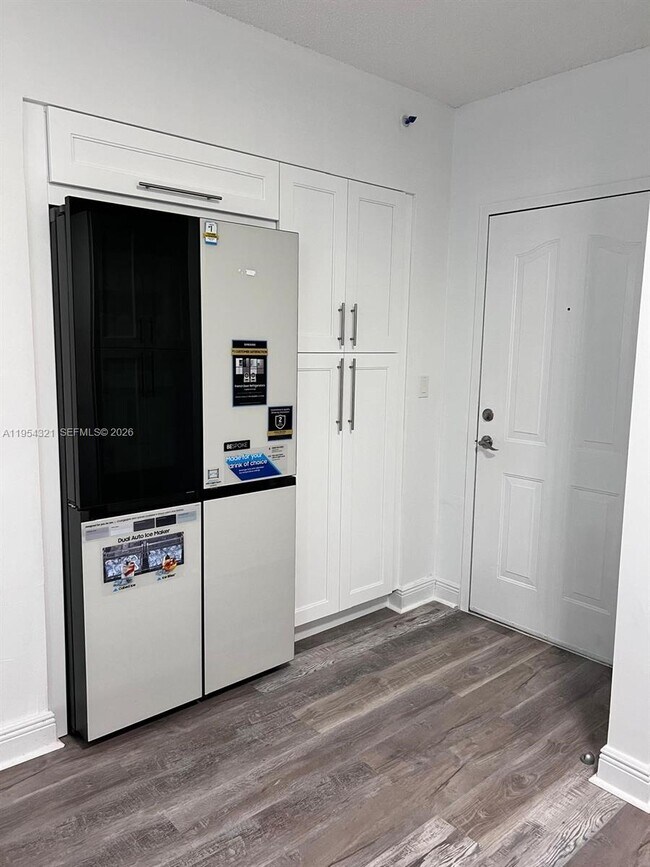 Photo - 5091 NW 7th St Unidad 109