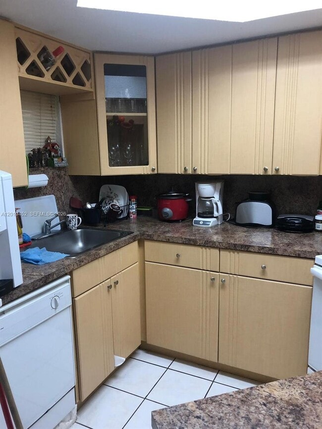 Photo - 8245 Lake Dr Unit 204