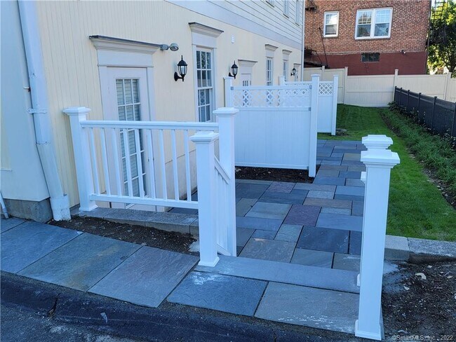 Photo - 128 East Ave Unidad 1