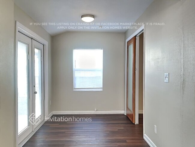 Photo - 1827 Barbara Ln