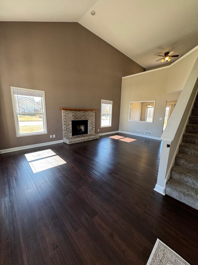 Photo - 836 Wingate Pl