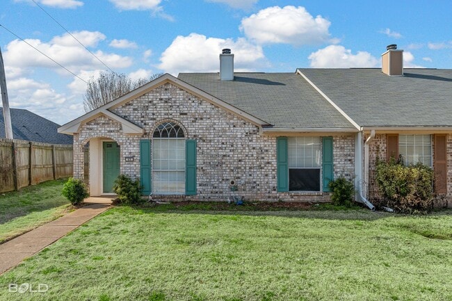 Photo - 5005 Longstreet Pl