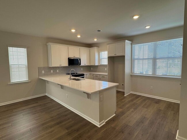 Photo - 4 Bedroom Home at Bailey's Cove on Hilton Head Island | Small footprint. Big island life.