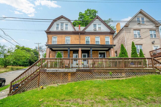 Photo - 22-24 Norton Street Unidad 24 Norton St. #1