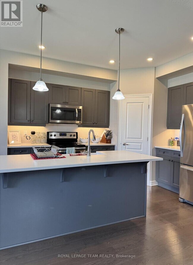 Photo - 1162 Beckett Cres