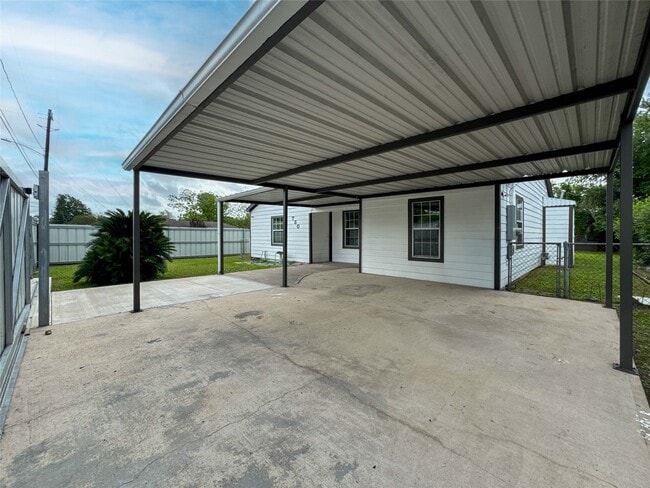 Photo - 730 Dunkley Dr
