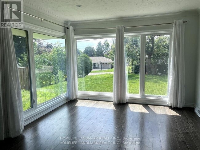Photo - 59 Elizabeth Cres S