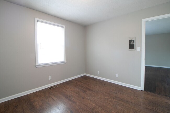 Photo - 1436-A McCan Drive