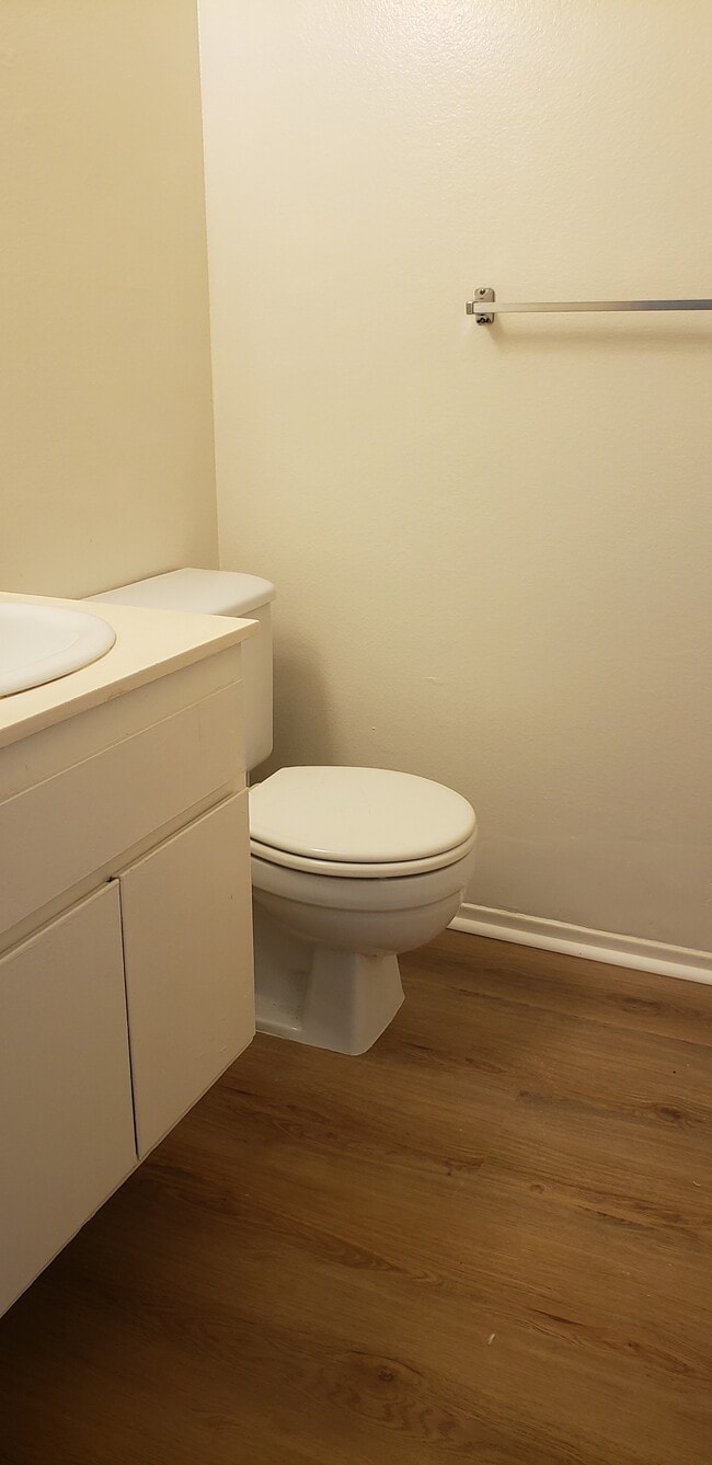 Photo - 725 Windwood Dr