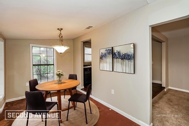 7104 Foster Dr