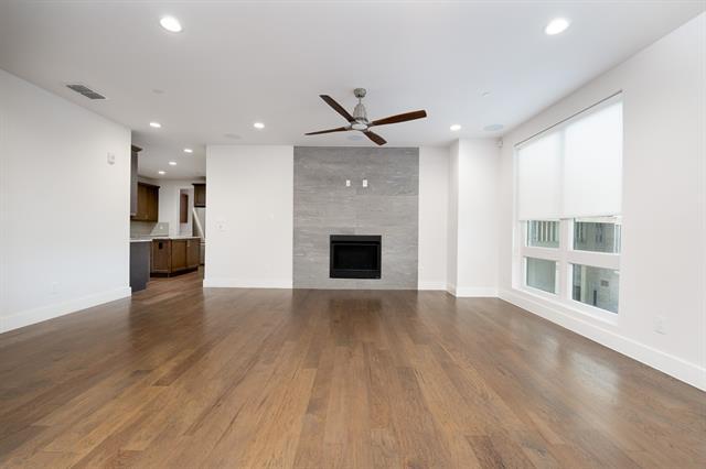 Photo - 2934 N Hall St Unidad 302