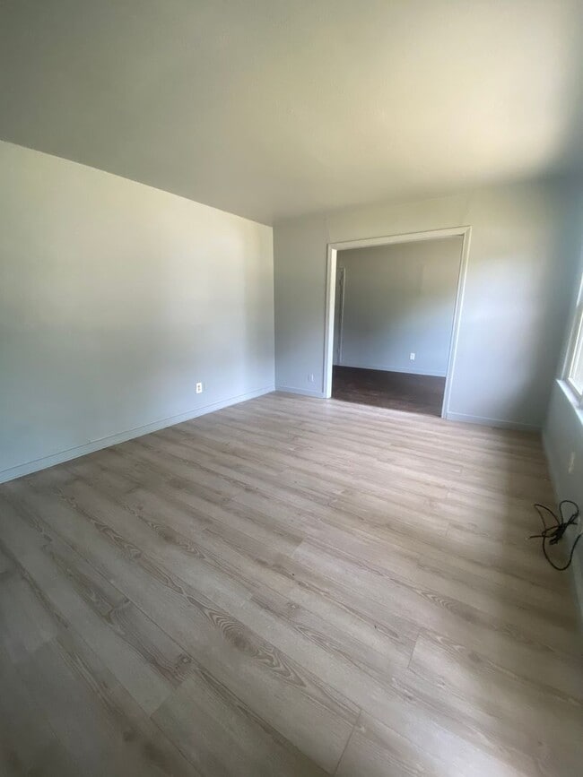 Photo - 3BEDROOM HOME IN NORTHGATE NEIGHBORHOOD