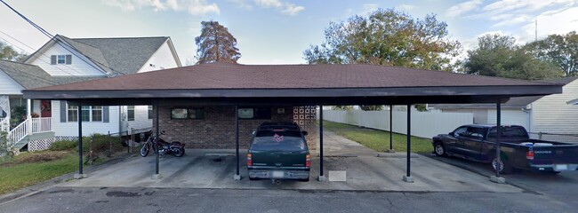 Photo - 711 Marais St