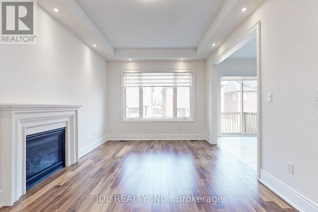 Photo - 95 Giardina Cres