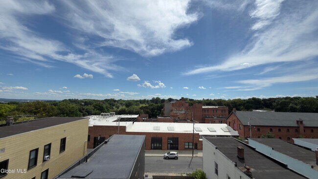 Photo - 12 Irving St Unidad 3