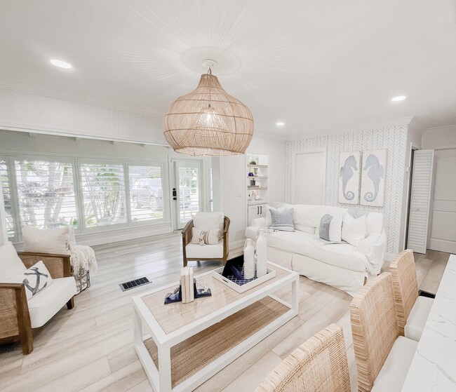 Photo - 7 Fayette Dr