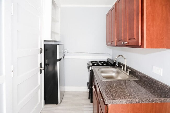 Photo - 3265 W Wrightwood Ave Unit 3W