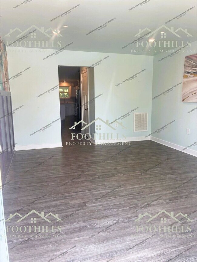 235 Scenic Rd