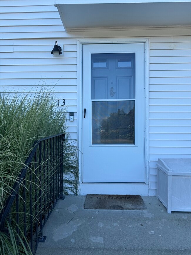 Building Photo - 110 Granite St Unit Condo #13