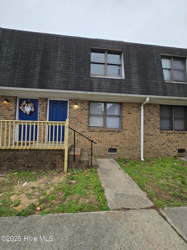 Photo - 102 Cedar Ct Townhome
