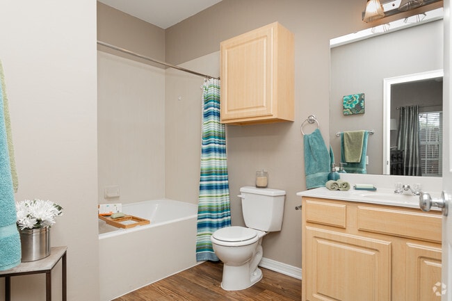 2HAB, 2BA - B4 - 1004 ft² - Lexington Place Apartments