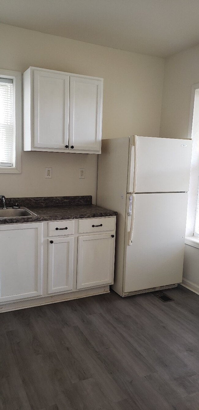 Photo - 631 E Monroe St Unit 1