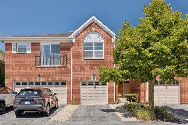 Building Photo - 1116 Kensington Dr Unit 1116
