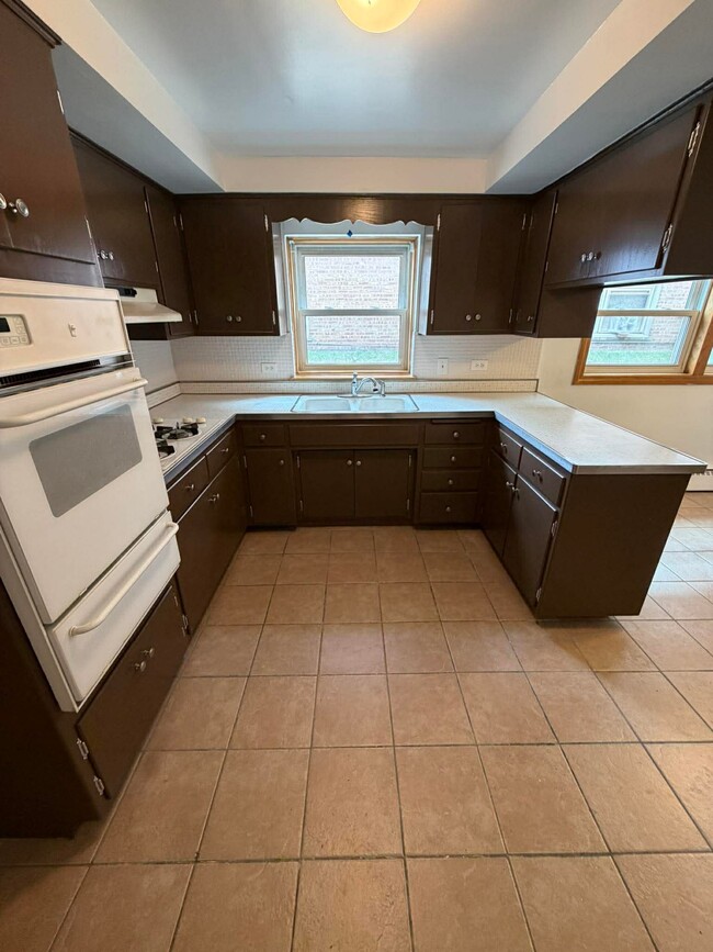 Photo - 4431 N Newcastle Ave Unit G