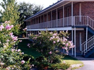 Oliver North Apartments - Oliver North Apartments