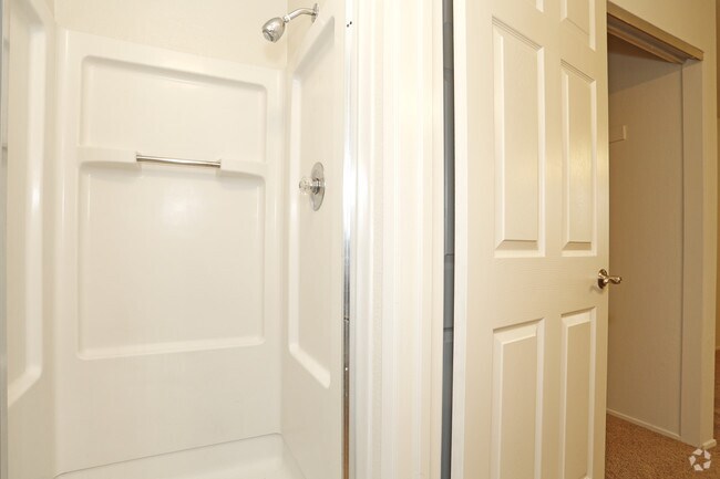 2BR,2BA-950SQ