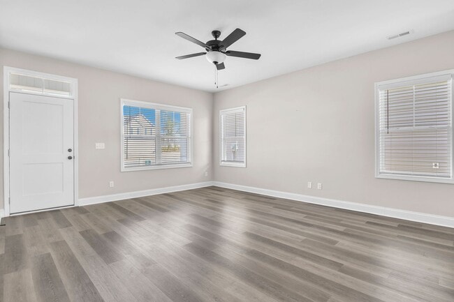 Photo - The Landing at Lewis Creek | 3 bedrooms, 2 baths