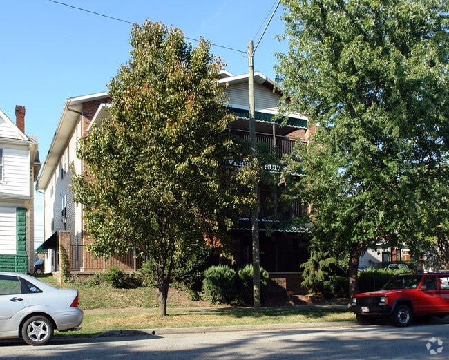 University Suites