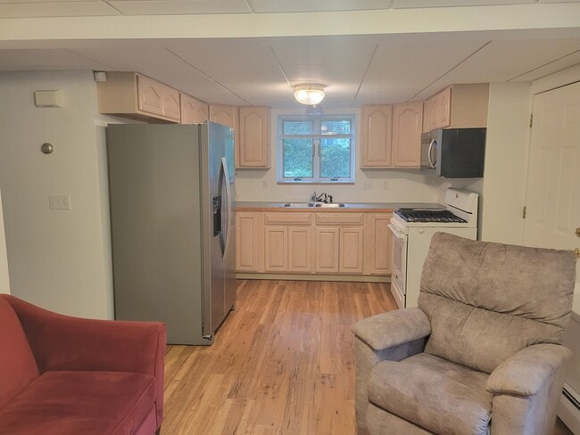 Photo - 42 Lockwood St Unit 42 Lockwood Street