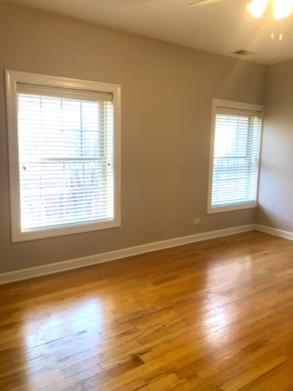 Photo - 839 E 52nd St Unit 3