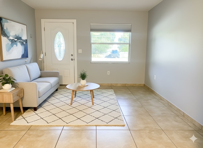 Building Photo - Charming 3-Bedroom Duplex in the Heart of ...