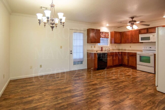 Photo - 2 bedroom, 2 bath duplex in Oklahoma