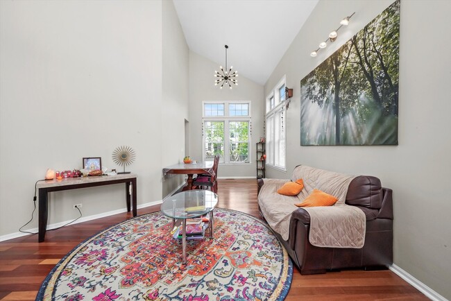 Photo - 2227 Avalon Ct S