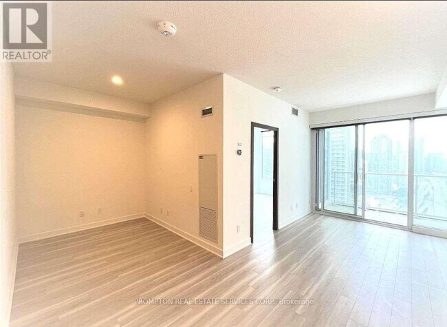 Photo - 19 Bathurst St Unit 4107