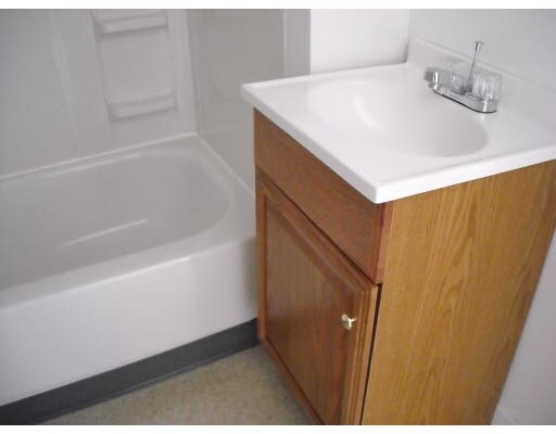 Photo - 409-411 Wilbraham Rd