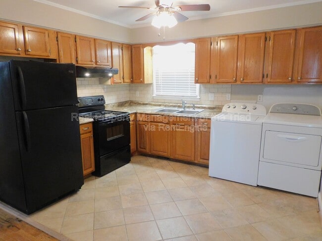 Photo - 3445 Huffine Mill Rd