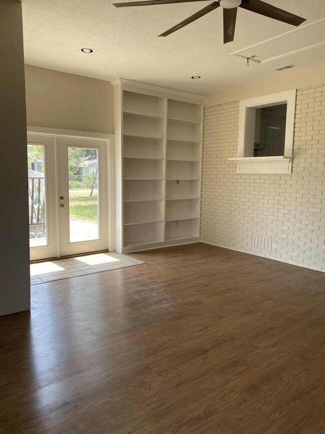 Photo - 5101 Lawson Ave