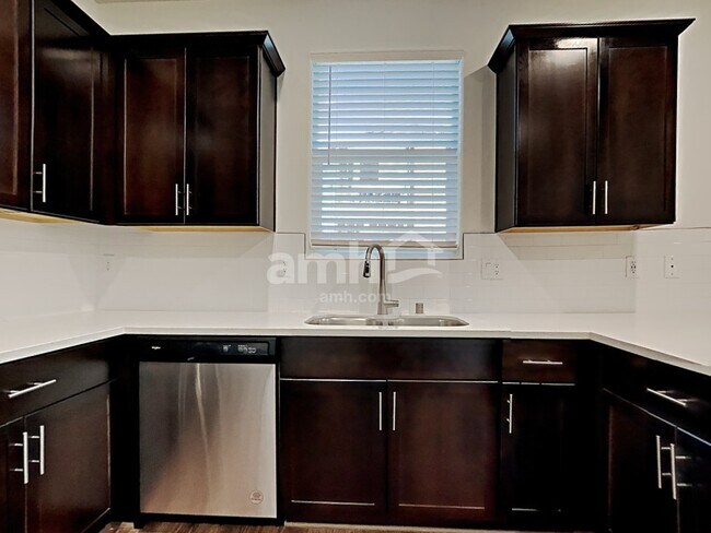 Photo - 716 Terrain Star Ave