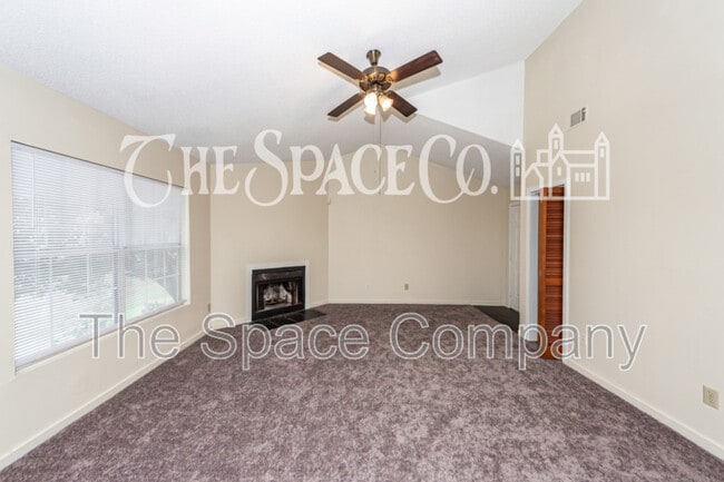 Photo - 2020 Coldspring Dr Unit F