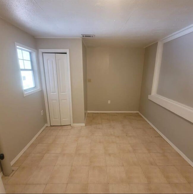 Photo - 3728 Loren Dr