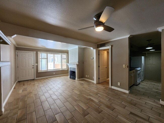 Photo - 663 Bishops Lodge Rd