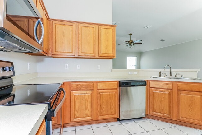 Photo - 5528 Spring Ridge Dr