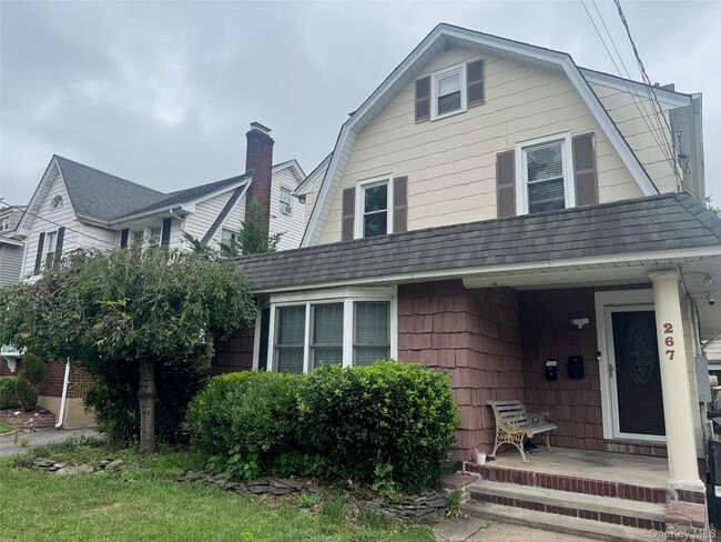 Building Photo - 267 Plainfield Ave Unit 2F